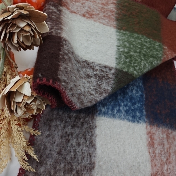 Torrid Large Poly Fleece Scarf OneSize - Picture 7 of 8